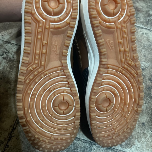 Nike Air LF1 - Picture 3 of 5